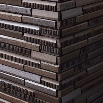 Installation for corner